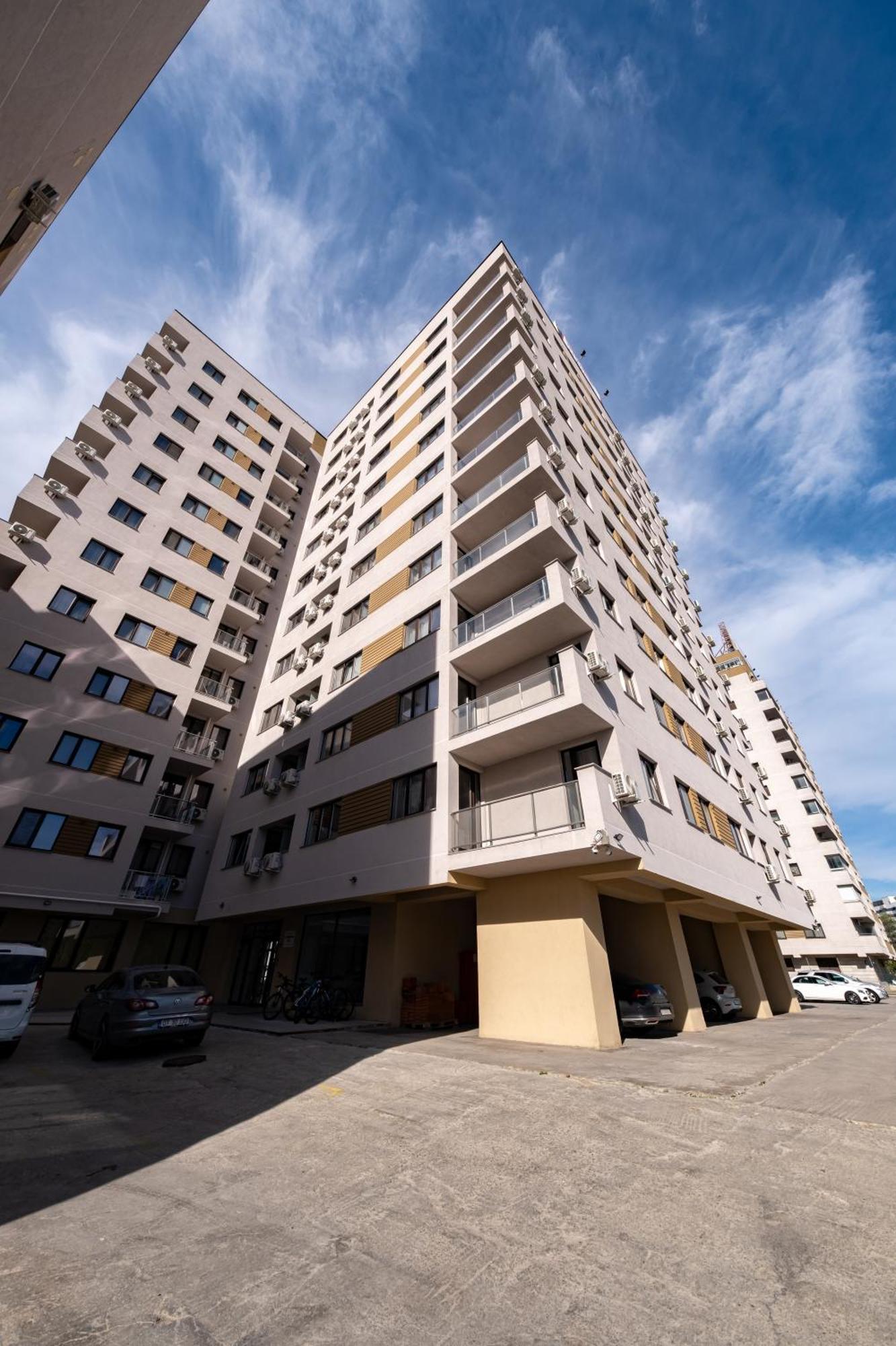 The Golden Studio - With Free Gym Букурещ Екстериор снимка